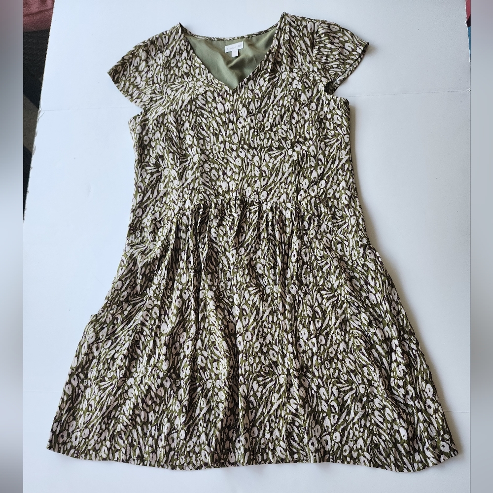 Garnet Hill Floral Olive Green Dress with Pockets Size 4 - Picture 2 of 7